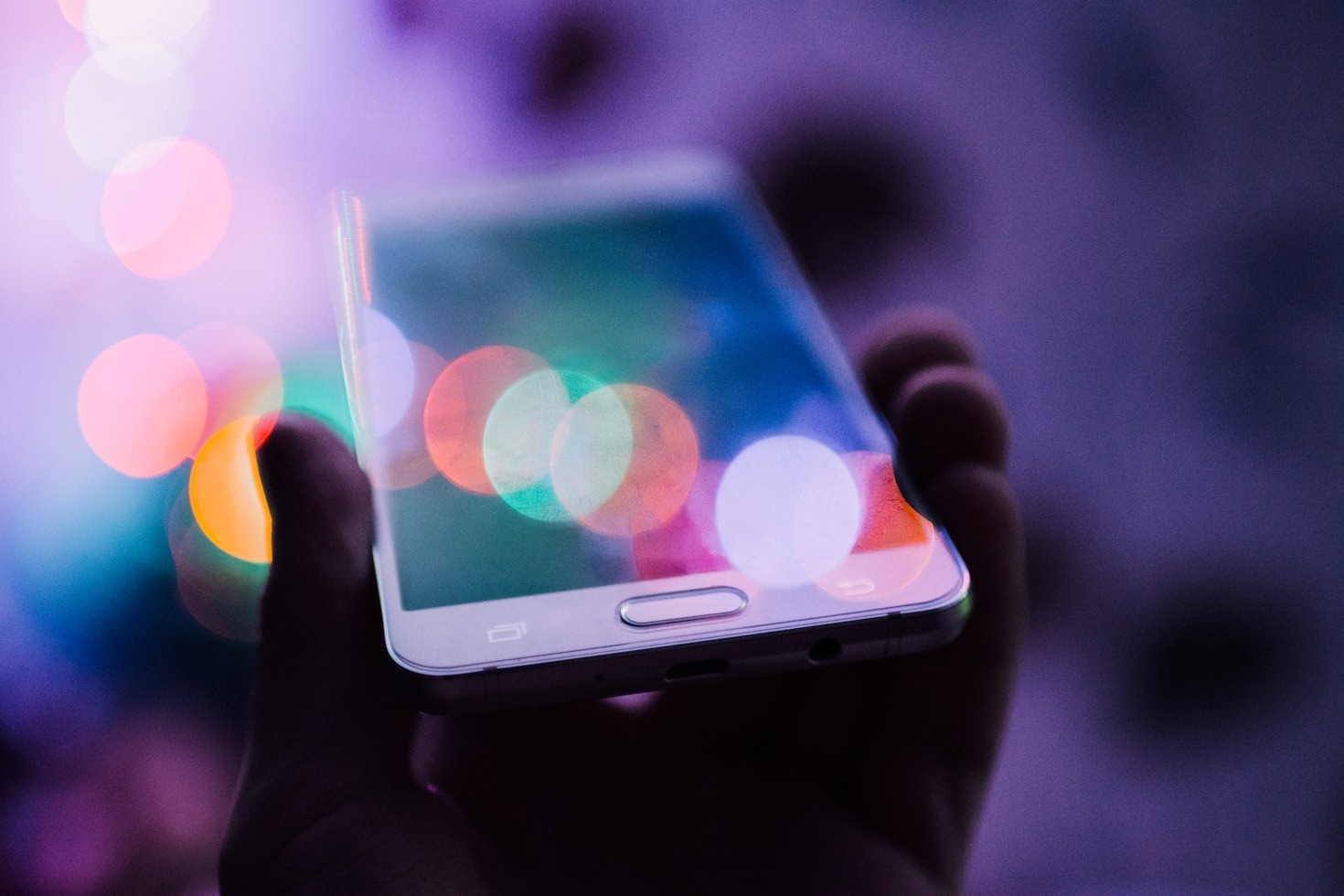 Kinder und Smartphones: Was Eltern wissen sollten